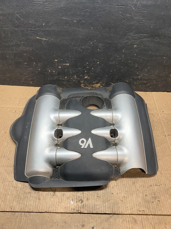 2006 to 2008 Kia Sedona V6 3.8L Engine Motor Cover T9487 DG