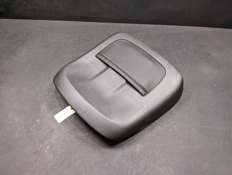 Front Left Seat Upper Cushion Rear Cover 2022 Cadillac CT4 84794321 2021 - 2024