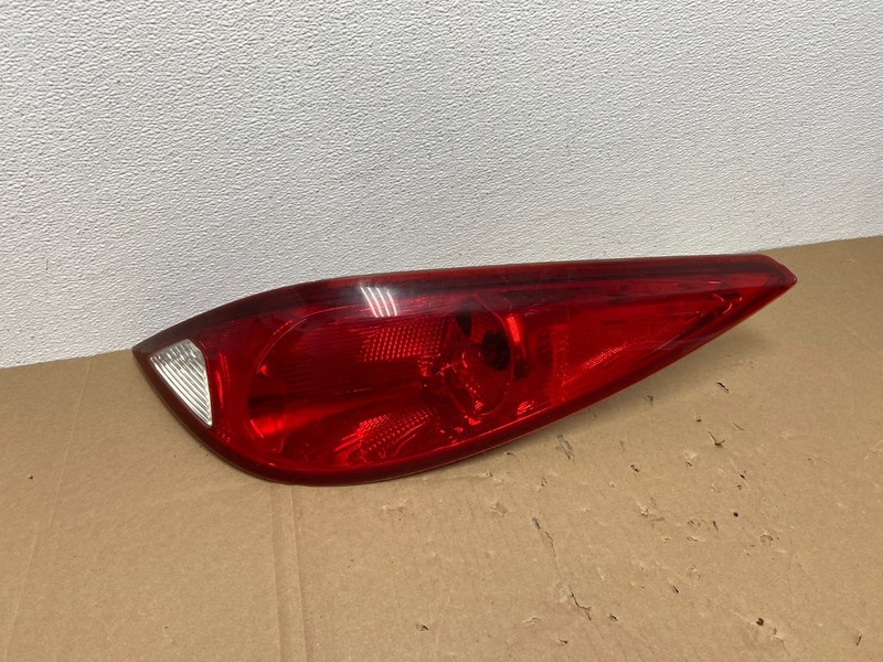 2006 - 2009 Pontiac G6 Coupe Right Passenger RH Side Tail Light OEM AB6794 DW