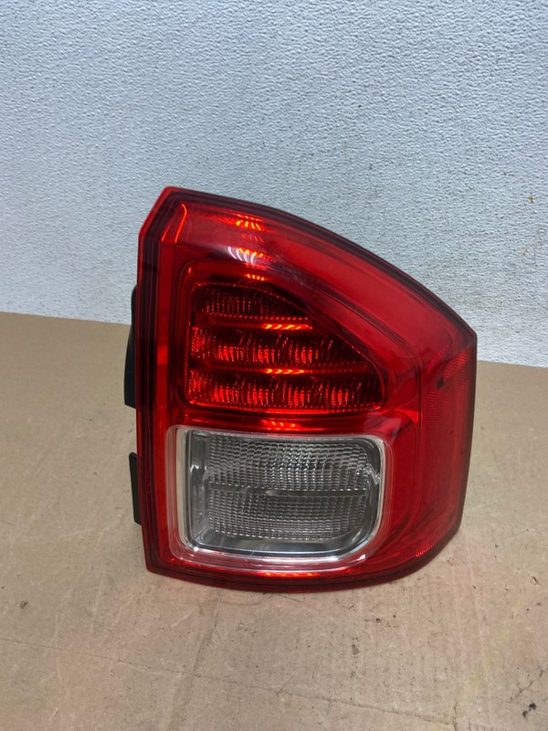 2011 2012 2013 Jeep Compass Right Passenger Rh Side Tail Light AE6779 LK
