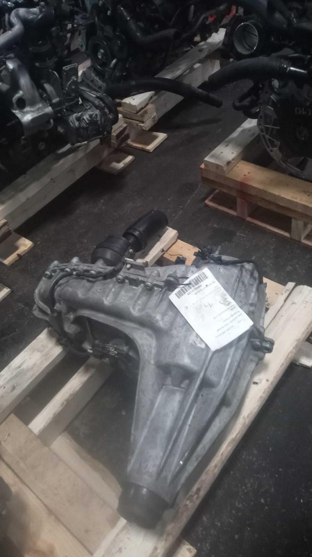 2021 RAM 2500 Pickup Transfer Case Assembly OEM 143K Miles 4WD 68396129AA