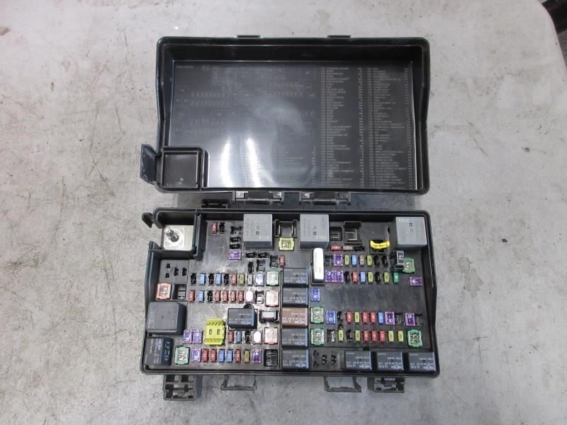 2018 Jeep Grand Cherokee OEM TIPM Fuse Box Assembly 68320918