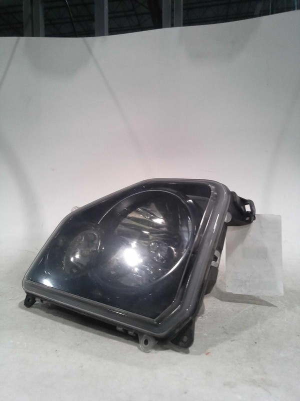 2011 Jeep Liberty Right Purple Headlight Assembly OEM 376847 Used 144k Miles