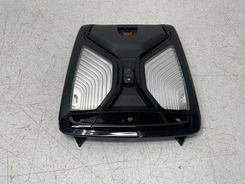 17 18 19 BMW G30 540i 530i Front Overhead Dome Light Lamp Trim Panel 1401 OEM