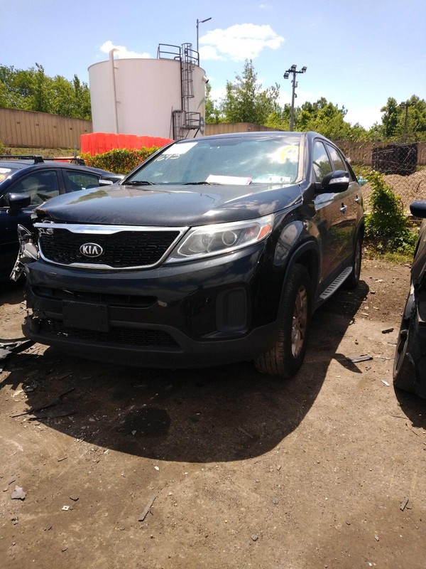 2015 KIA SORENTO Rack and Pinion Assembly OEM 133k Mi Black 565001U500