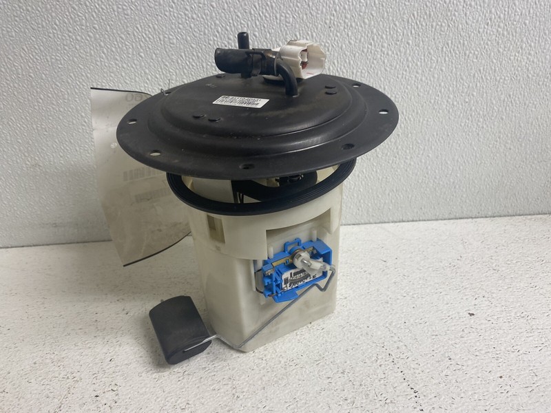 2003-2006 Hyundai Tiburon 2.7 Fuel Pump w Sending Unit & Bracket Oem