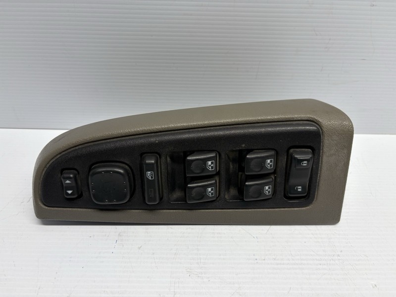 02-2006 Tahoe Escalade Yukon Silverado Avalanche Master Power Window Switch G609