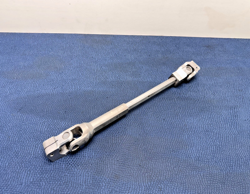 12–21 OEM BMW F32 228i 320i 428i 2.0L Steering Column Lower Intermediate Shaft