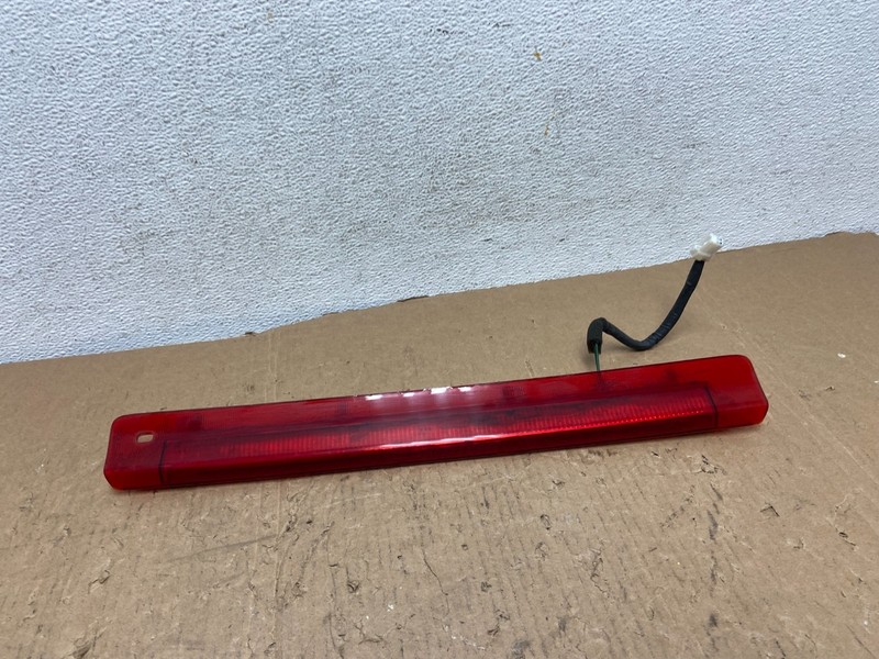 2010 to 2015 Hyundai Tucson 3RD LED Stop Third Brake Light AD8212DG