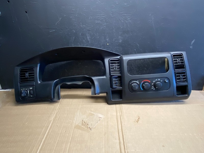 2001 2004 Dodge Dakota Speedometer ClimateControl Radio Panel Bezel AD7045 DG