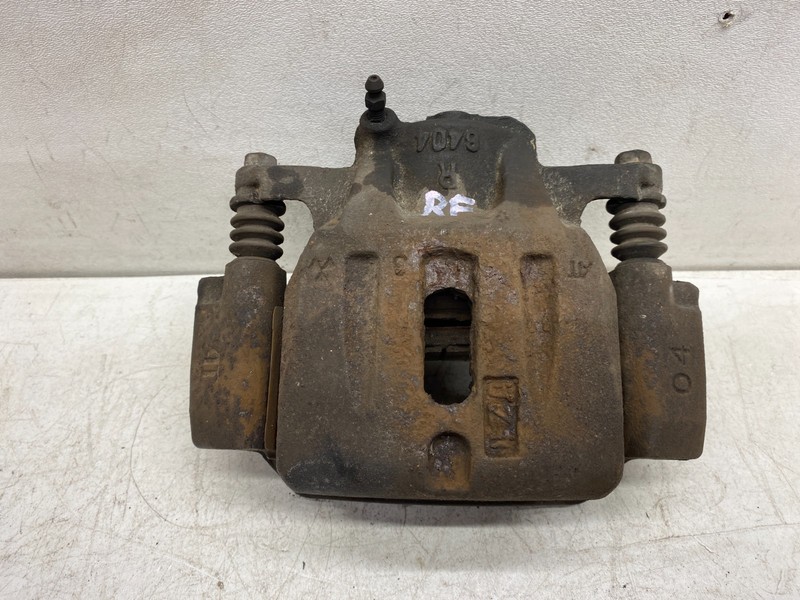 2004-2007 TOYOTA HIGHLANDER RIGHT PASSENGER SIDE FRONT BRAKE CALIPER