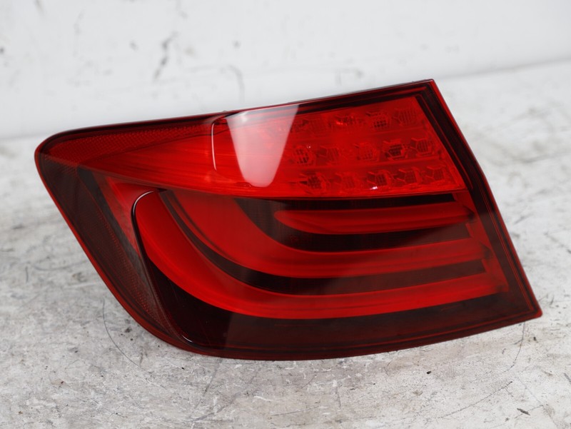 11-13 BMW F10 528I 535I 550I LEFT OUTER TAIL LIGHT DRIVER SIDE OEM 173462-01