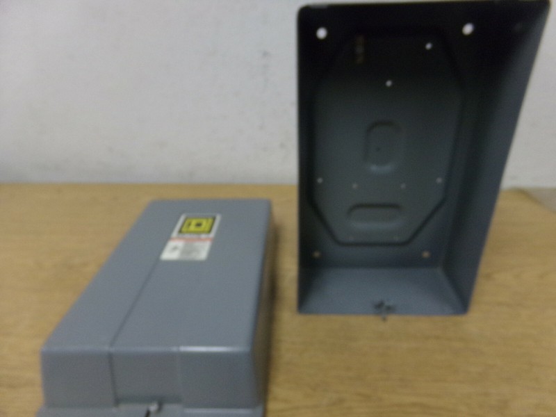 Square D Type 1 Enclosure 8902L620 Series D 267105476 003 0926 24E1S