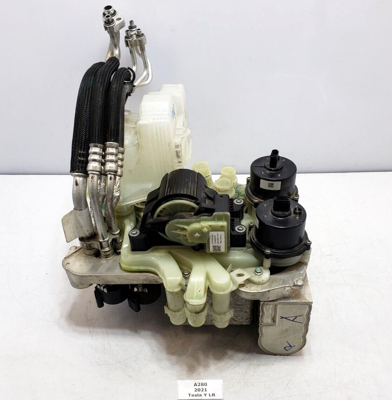 ✅ 2020-2023 OEM Tesla Y 3 Supermanifold Refrigerant W/ Coolant Reservoir