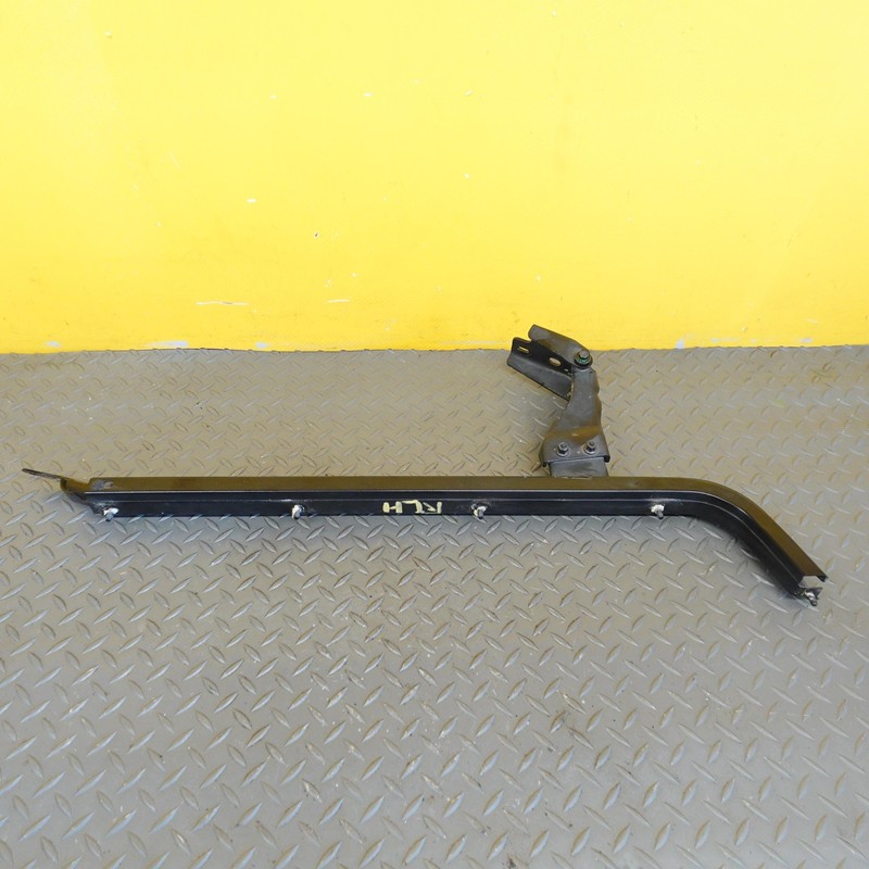 2017-2024 CHRYSLER PACIFICA REAR LEFT DRIVER SLIDING DOOR ROLLER TRACK RAIL OEM
