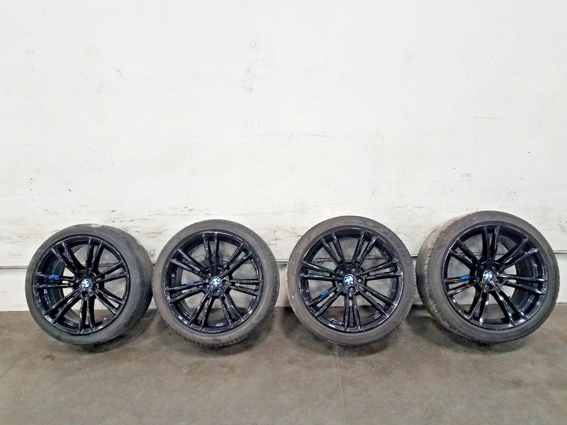 2018 BMW M5 F90 20" Wheel / Tire Set #2469 KK2