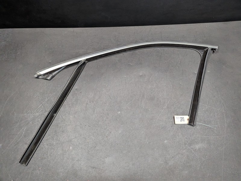 Front Left Door Window Glass Run Channel 2022 BMW X1 51337362237 2016 2017- 2021