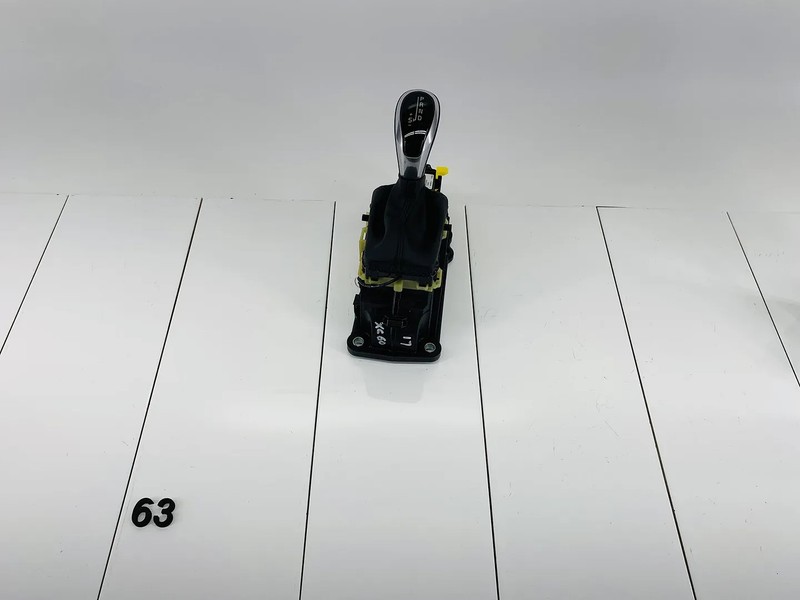14-17 VOLVO XC60 2.0L L4 ENGINE AUTOMATIC TRANSMISSION GEAR SHIFTER SELECTOR OEM