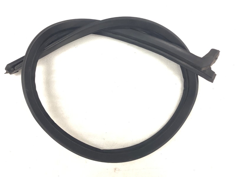 94-97 Accord 4/5Dr Left Front Door Sub-seal Weatherstrip Top Rubber Seal Gasket