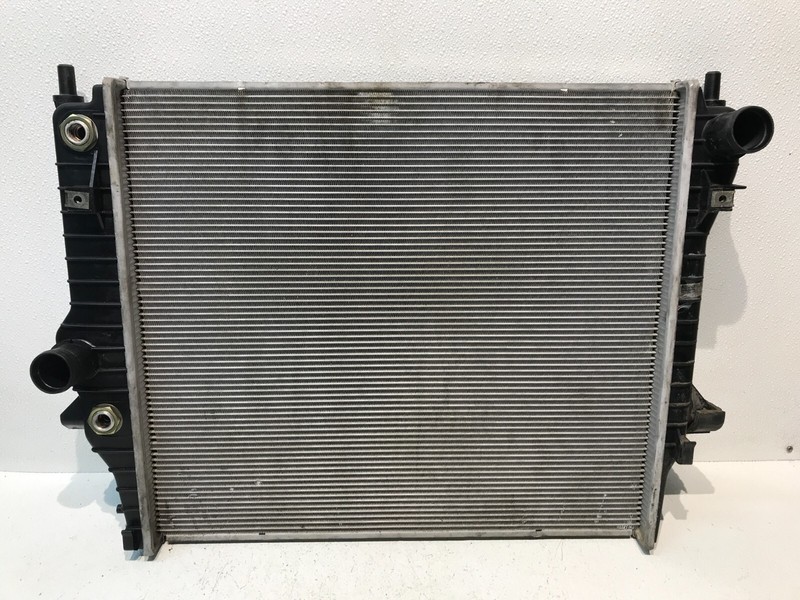 03-08 Jaguar S-Type Naturally Aspirated Engine Radiator Assembly OEM