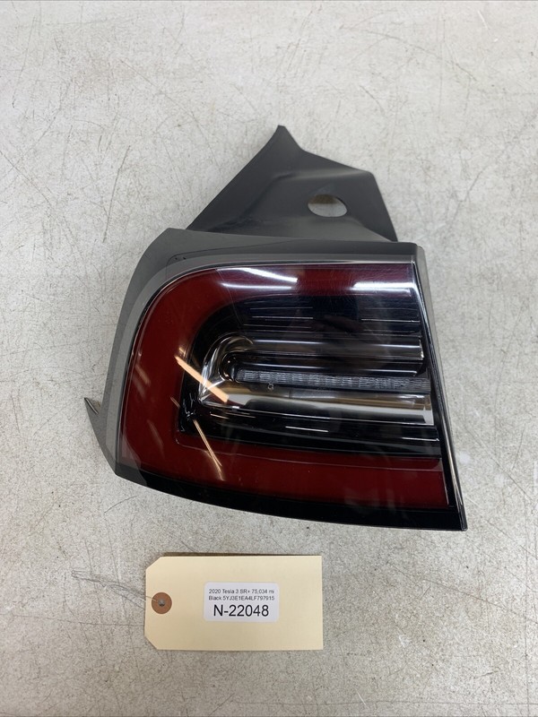 ⚡️17-23 OEM Tesla 3 Y Rear Left Driver Taillight Tail Light 1077397 N-22048 B69