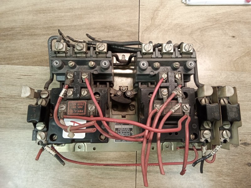 Allen-Bradley 705-B0D103 Sereis K Size 1 Reversing Contactor