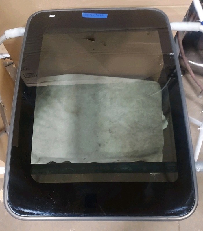 2001-2006 Hyundai Santa Fe Sunroof Top Glass Panel OEM