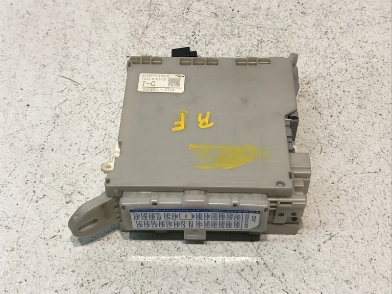 2007-2009 LEXUS LS460 FRONT RIGHT PASSENGER SIDE JUNCTION FUSE BOX OEM