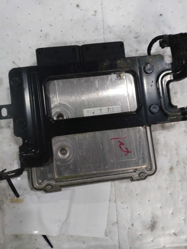 Used Engine Control Module (ECM) fits: 2016 Hyundai Elantra Electronic Control M