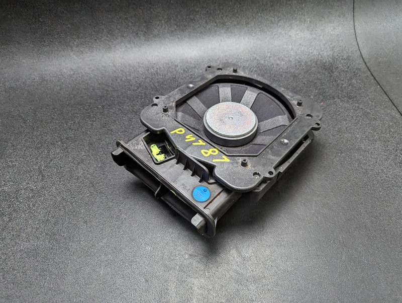 Front Left Subwoofer Speaker 2022 BMW X1 65139278065 2016 2017 2018 2020-2022
