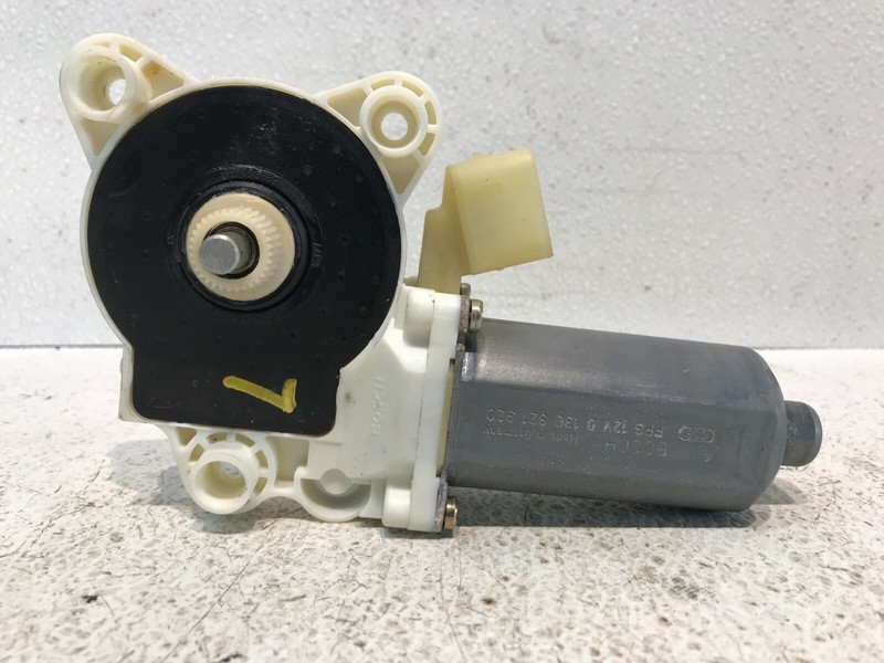 2000-06 Mercedes CL500 Front Left Driver Window Regulator Motor OEM A2308200942