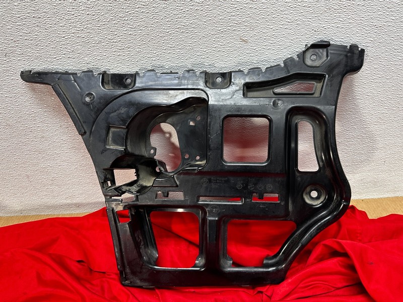 09-12 BMW E90 3 Series Sedan Rear Left Driver Bumper Support Bracket Guide OEM ✅