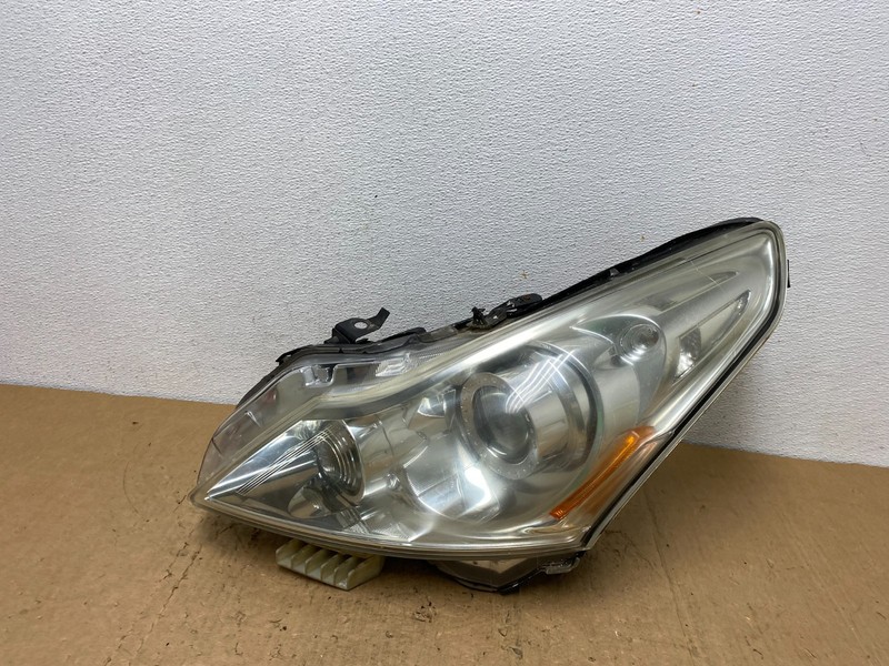 Sedan 4Door 2010 to 2013 Infiniti G37 Left Driver Headlight Xenon Oem AD0553 DW