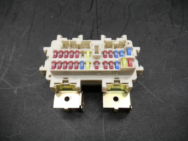 Used Interior Cabin Fuse Junction Block Box 2004-2015 Nissan Armada OEM