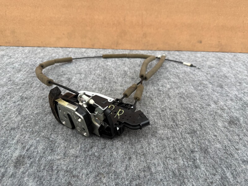 INFINITI QX56 QX80 2011-2017 OEM REAR RIGHT PASSENGER DOOR LATCH LOCK ACTUATOR