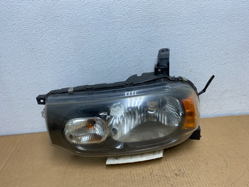 2009-2011 Nissan Cube Left Driver LH Side Headlight Halogen OEM AD0821 DW