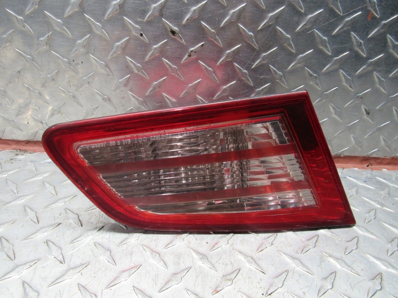 2003 2004 INFINITI G35 SEDAN 4 DR LEFT DRIVER SIDE LID MOUNTED TAIL LIGHT LAMP