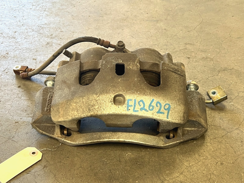 ⭐2016-2024 NISSAN TITAN XD FRONT LEFT DRIVERS BRAKE CALIPER BRACKET OEM LOT2629
