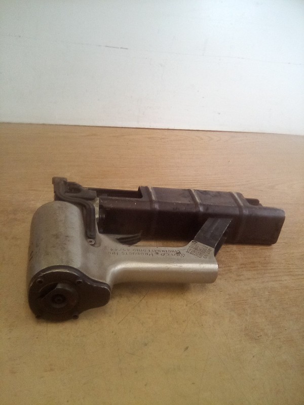 Senco-Matic Model PW Roofing Pneumatic Staple Gun "READ DESCRIPTION"