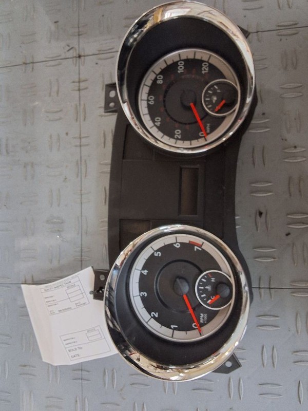 Speedometer Cluster 120 MPH Fits 15-18 CARAVAN 3455619