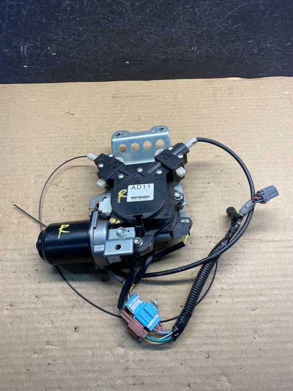 2005 - 2010 Honda Odyssey Rear Right Sliding Door Lock Actuator Motor AE0088 DG