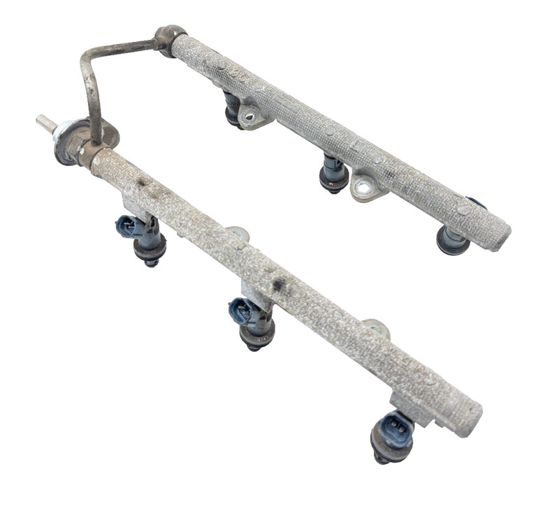 199-2000 Lexus RX300 Fuel Rail With Injectors OEM