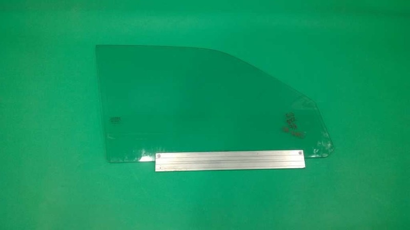 98-03 JAGUAR XJ8 PASSENGERRIGHT FRONT WINDOW DOOR GLASS OEM 2860-80