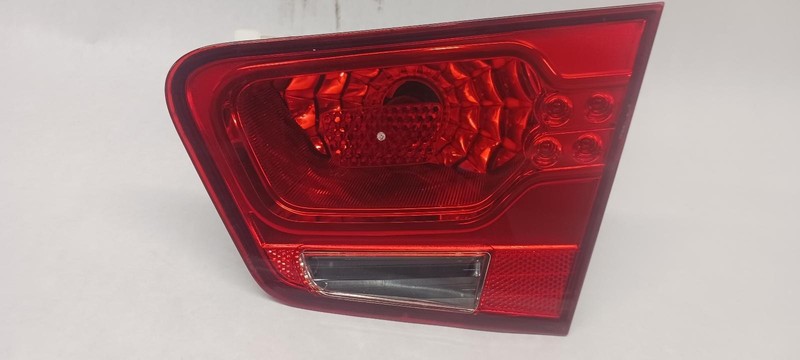 10-'13 KIA FORTE Right passenger inner Taillight OEM Grade A!