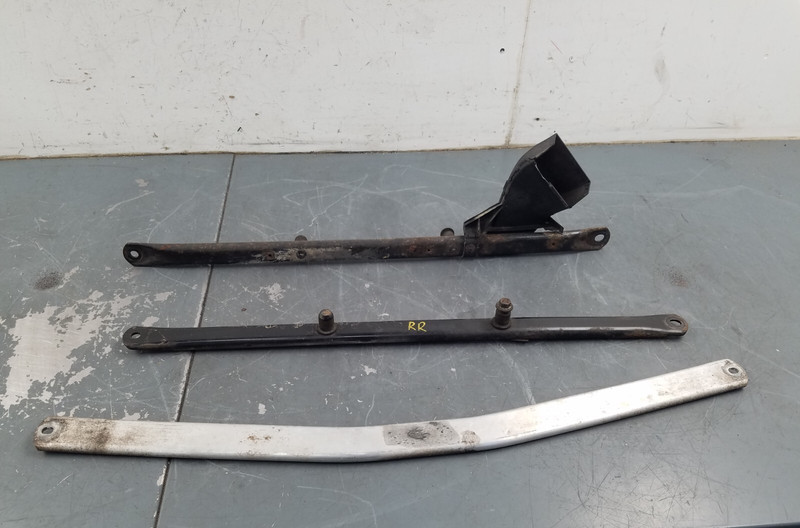 2007 Porsche 911 Turbo 997 Rear Strut Brackets / Brake Air Duct #3690 H4