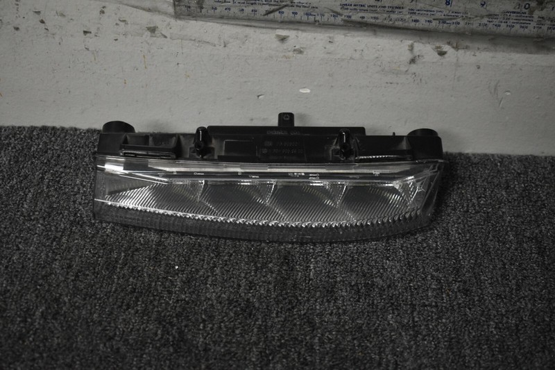 2012-2016 MERCEDES BENZ SLK 350 BASE DAYTIME RUNNING LIGHT FACTORY OEM