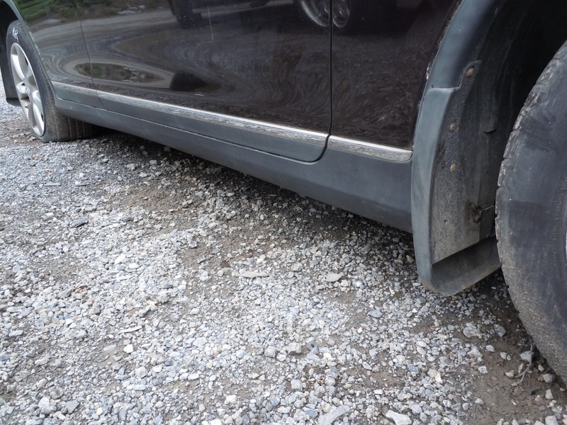 2008-2012 Infiniti EX35 Rocker Panel Side Skirt Moulding Passenger Right RH OEM