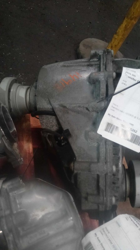 2015 Chrysler 300 Transfer Case Assembly OEM 68214750AC 141K Miles 4WD