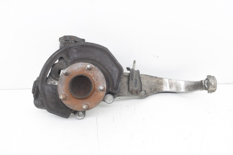 2004 Nissan 350z Front Right Passenger Spindle Wheel Knuckle Hub OEM KW82