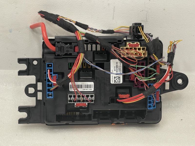 2015 BMW 428I CABIN FUSE BOX MULTIFUNCTION RELAY DECK LID MOUNTED 52690